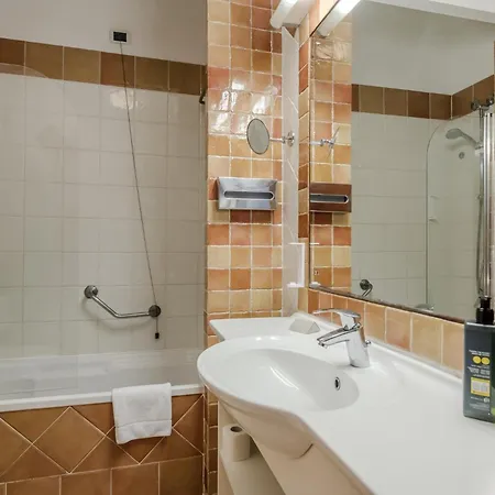 Hotiday Collection - Aparthotel 4*