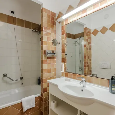 Hotiday Collection - Aparthotel