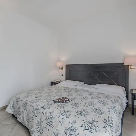 Hotiday Collection - Aparthotel 4*